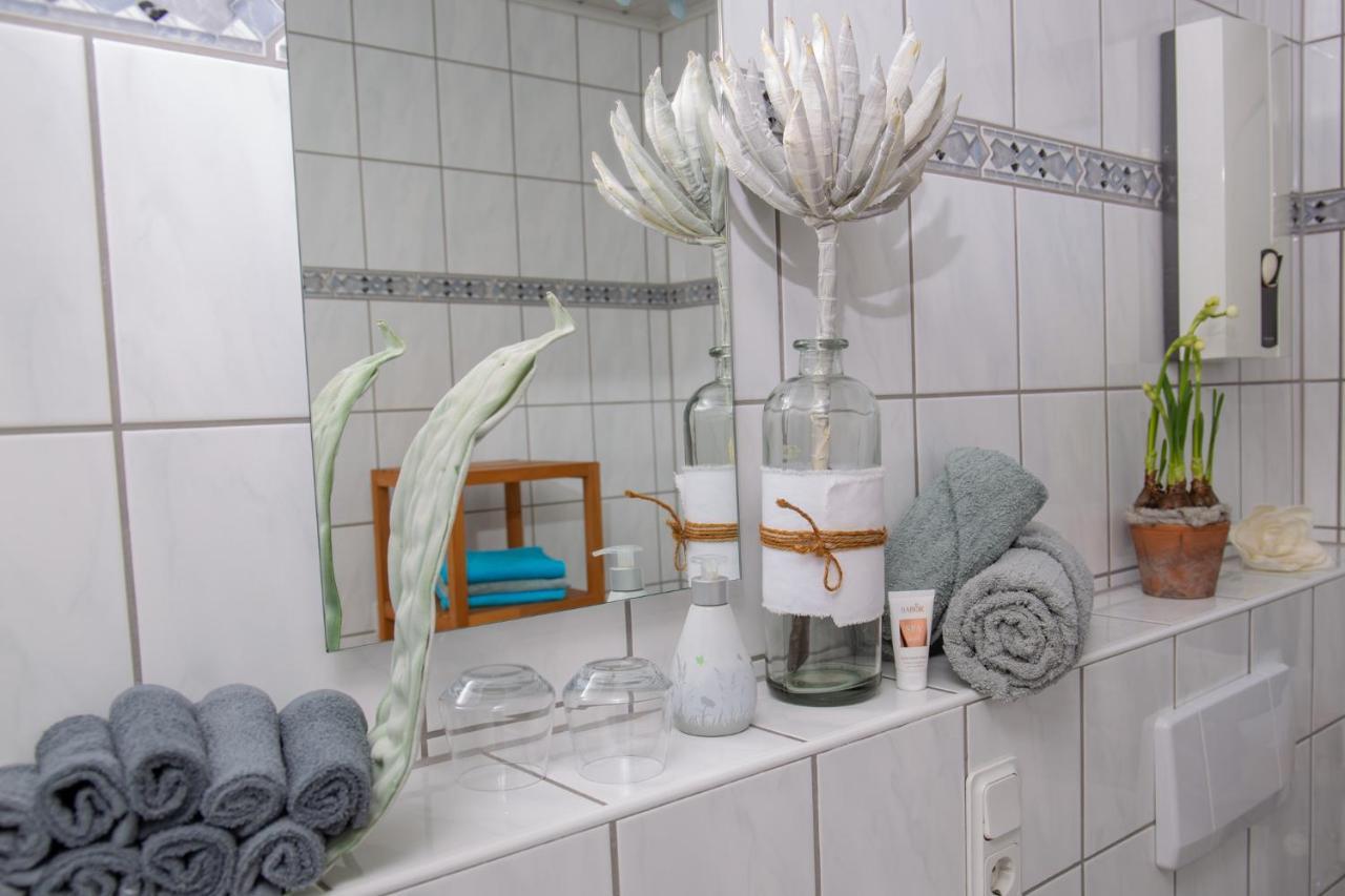 Ferienwohnung Weingut Kdm Krov Bagian luar foto